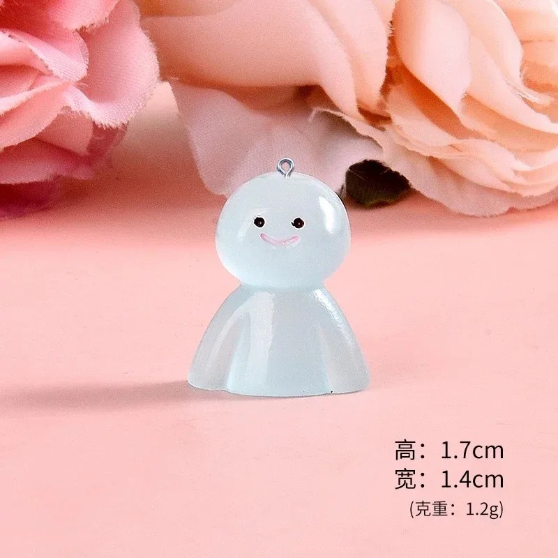 10 個暗闇で光る漫画人形樹脂チャーム発光ペンダント DIY - Resin Craft Supplies のレビューと価格